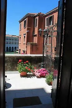 Lion Morosini Palace Venezia Italia